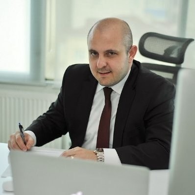 Suat Akdumanlar